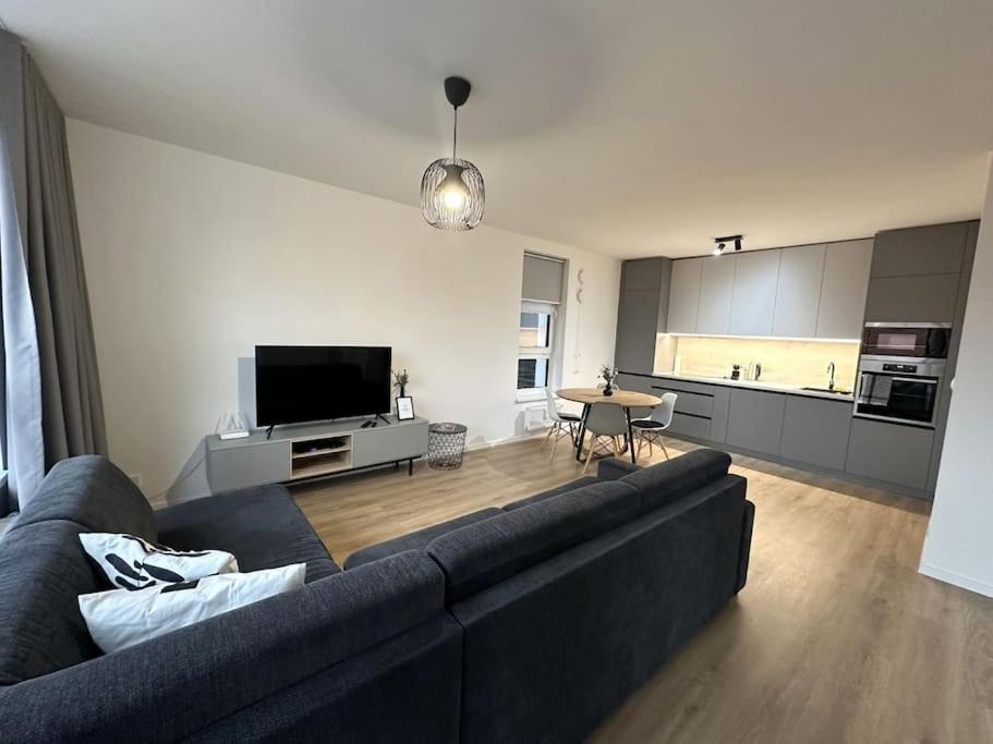 New Apartment Near Tipos Arena, Free Parking, Danubius One Building Братислава Екстериор снимка