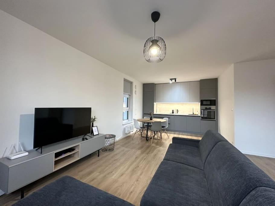 New Apartment Near Tipos Arena, Free Parking, Danubius One Building Братислава Екстериор снимка