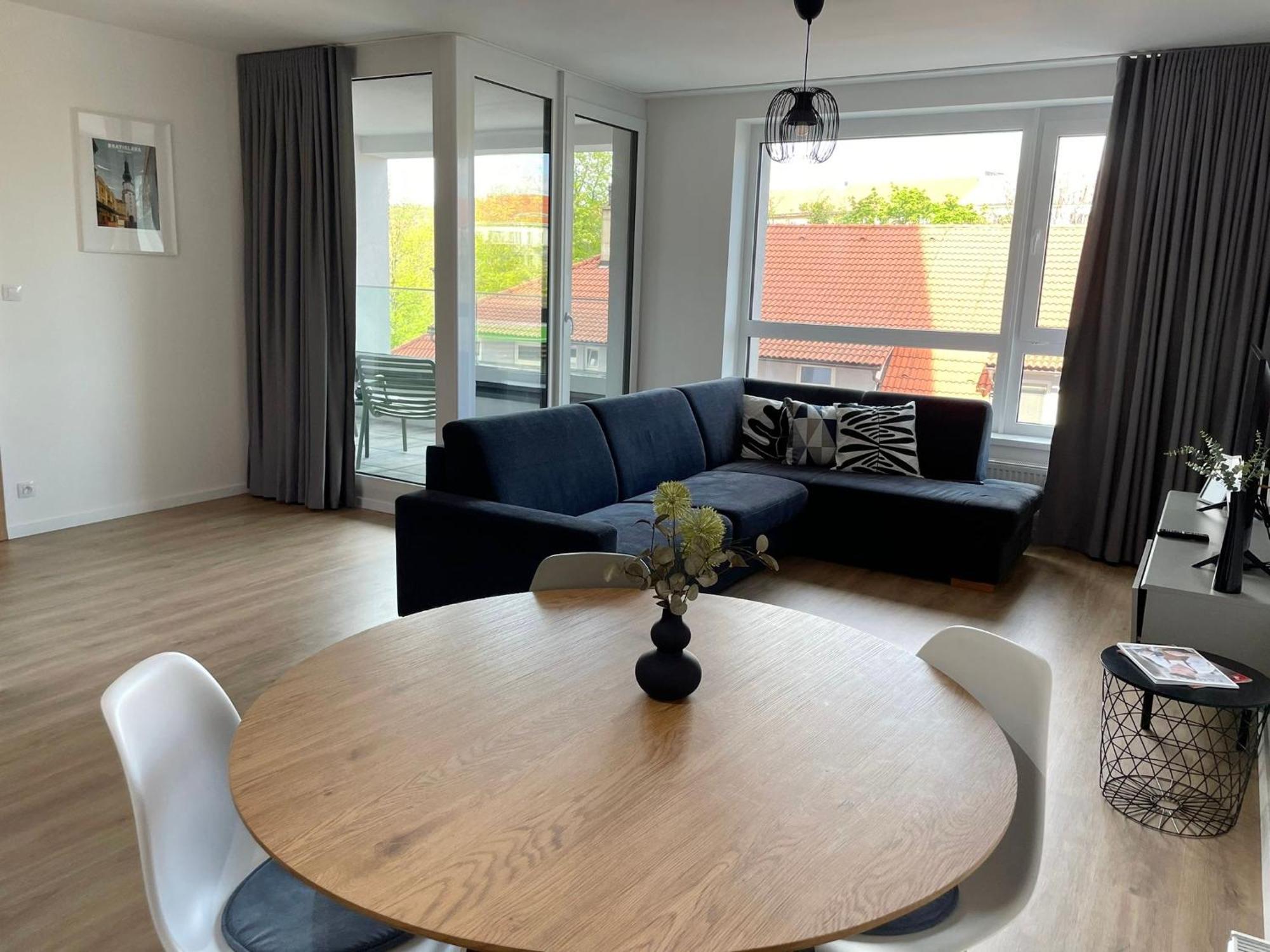 New Apartment Near Tipos Arena, Free Parking, Danubius One Building Братислава Екстериор снимка